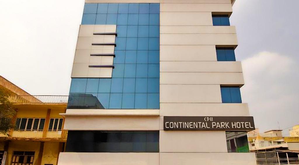 Continental Park Hotell Vijayawāda Exteriör bild